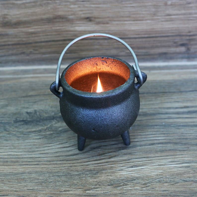 Mini Triple Moon Cast Iron Cauldron (3.5 in.)